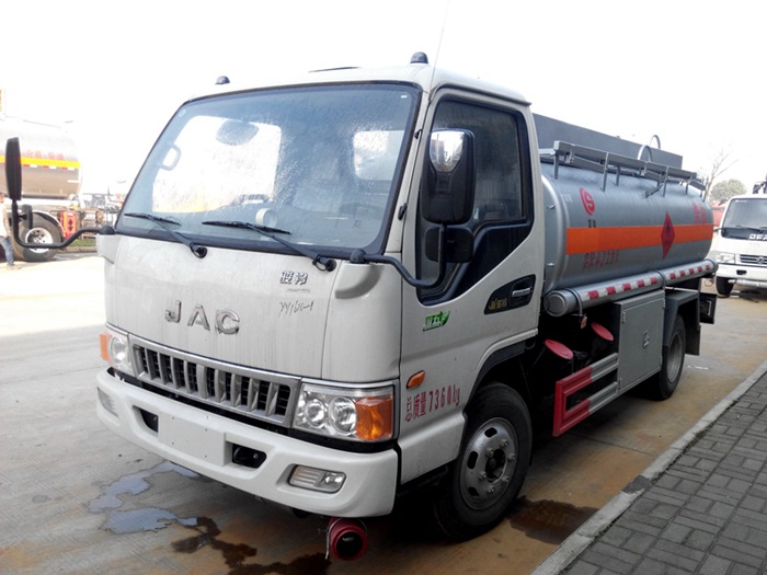 江淮5噸加油車